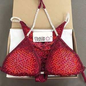 Bikini competition suit